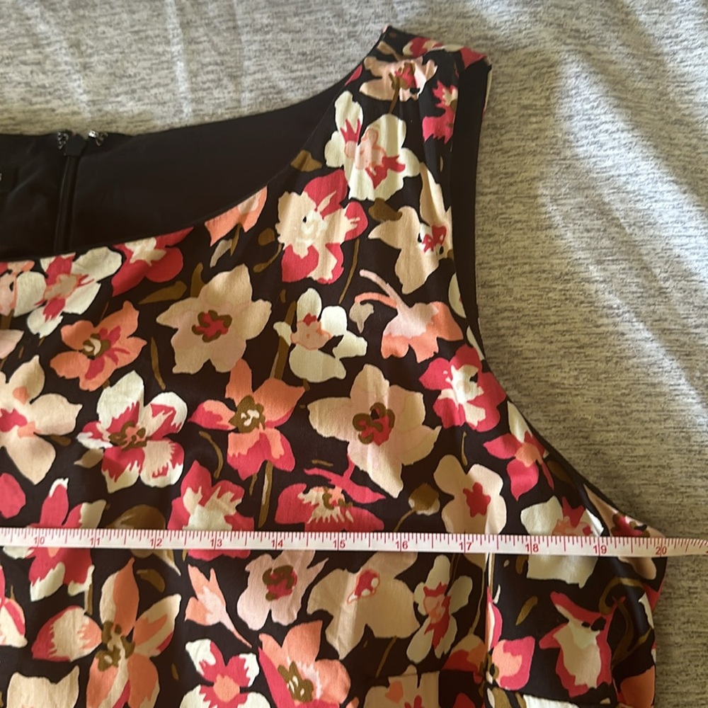 Talbots || NWOT || Floral Fit & Flare Dress w/ Pockets - Picture 5 of 7